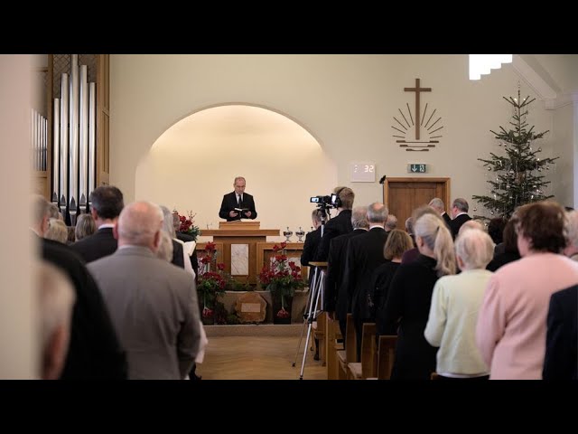 Servir et régner : Servir Dieu au cours du service divin
