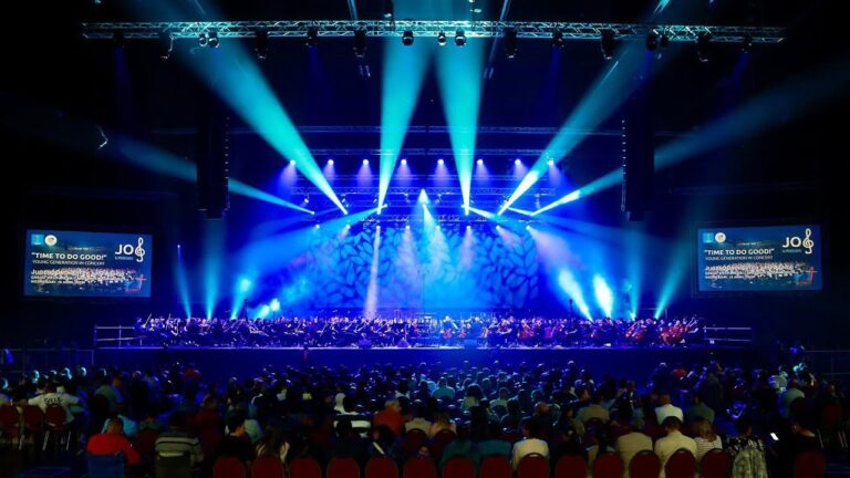Music builds bridges between continents