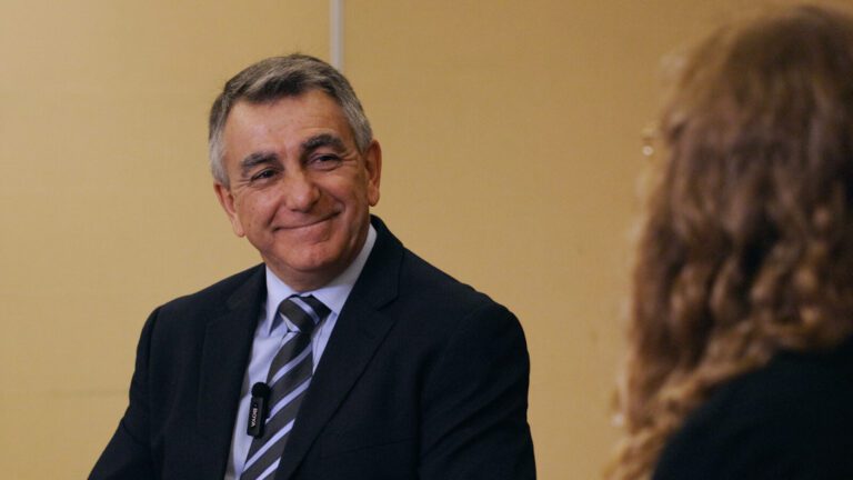 “Aprendo mucho de los jóvenes”