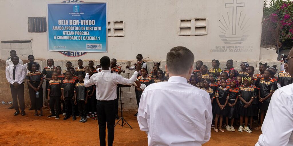 Bezirksapostel Pöschel in Angola:    Besuch des neuen Stammapostels vorbereitet