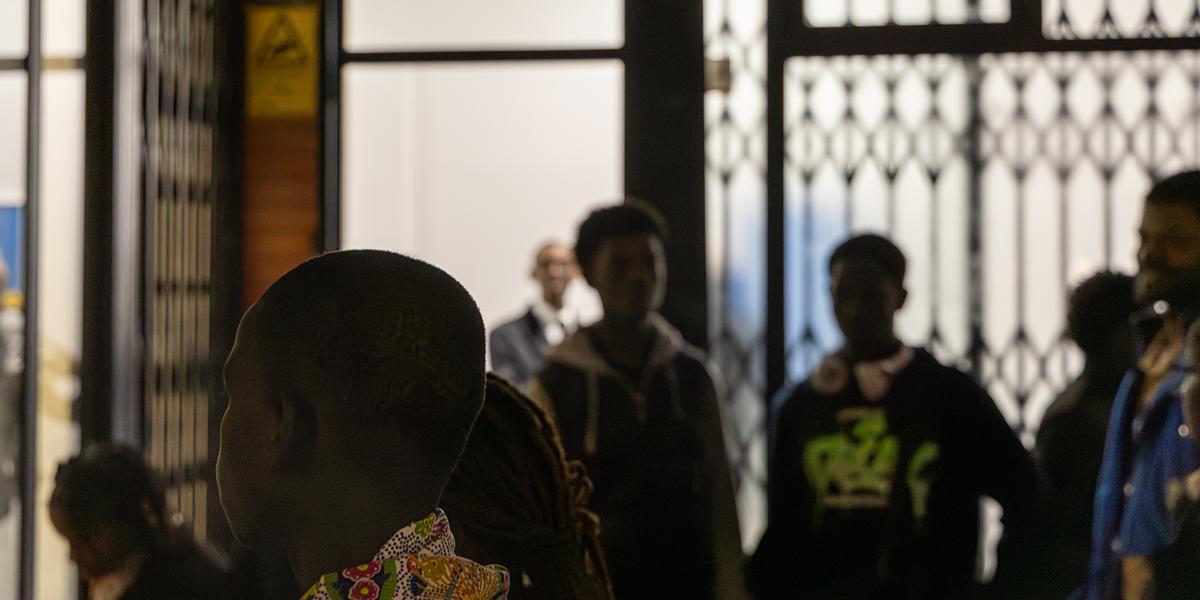 Aus der Garage ins Mietlokal:    Gemeinde in Sangalhos feiert Weihegottesdienst