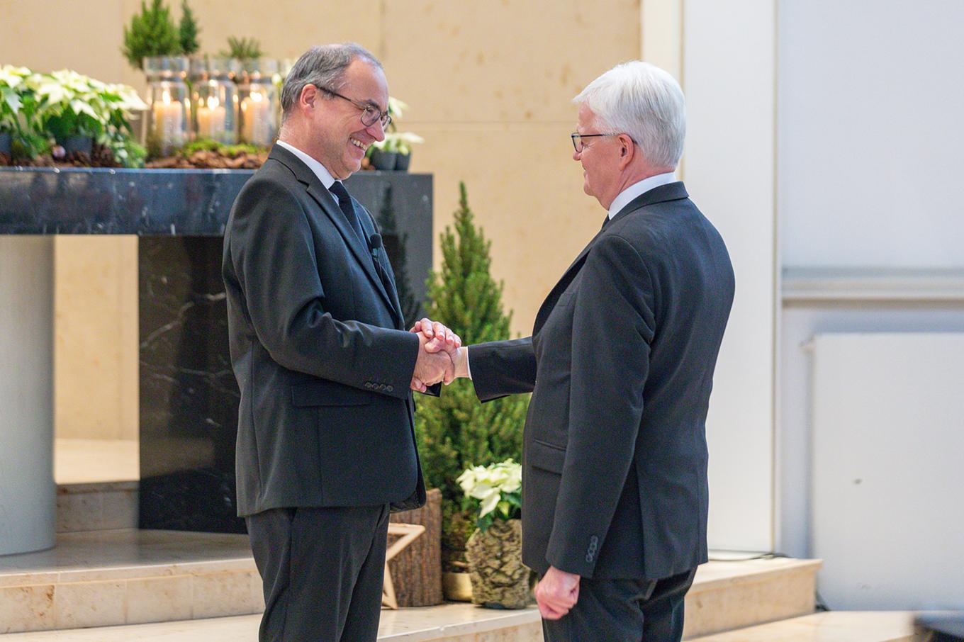 Bezirksapostel Krause zur Ruhe gesetzt