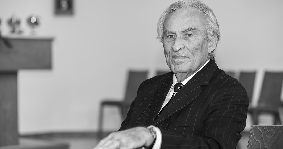 Luto pelo  apóstolo aposentado Günter Wiktor