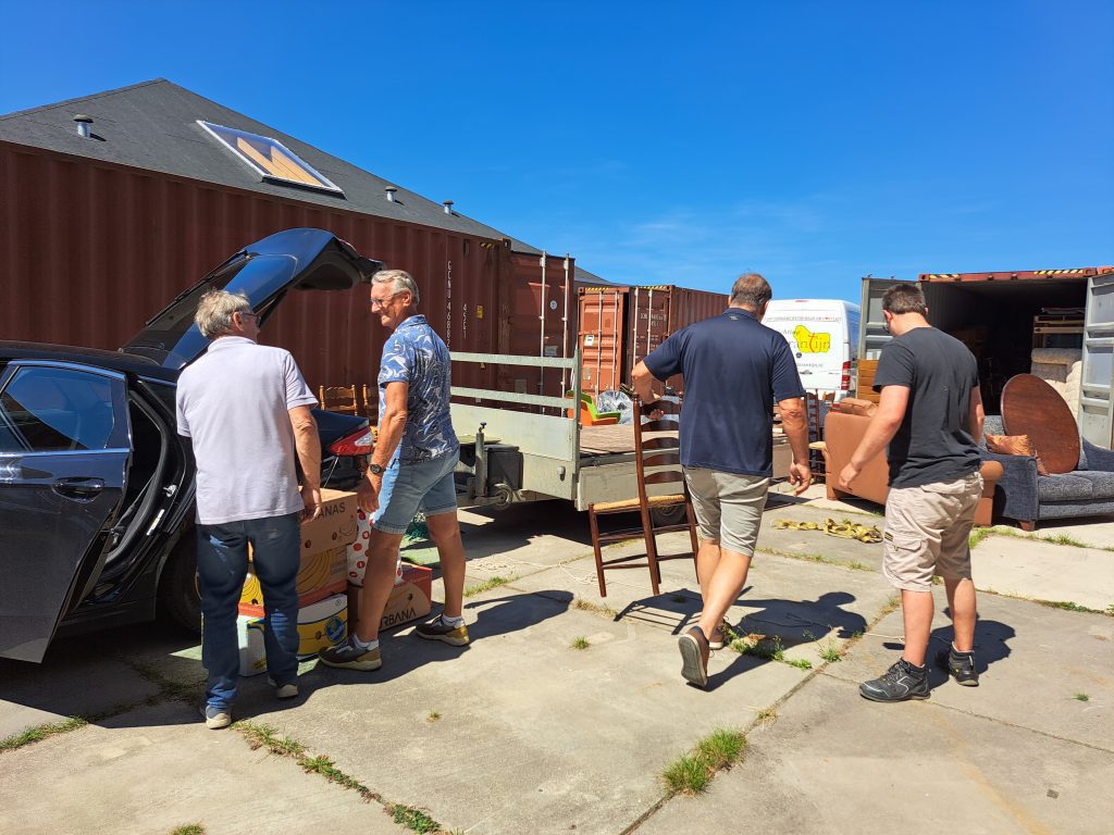 Aan de slag op het depot – Stichting Corantijn