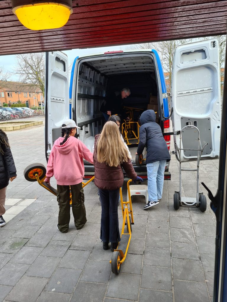 OBS de Pioniers pakt uit voor scholen – Stichting Corantijn