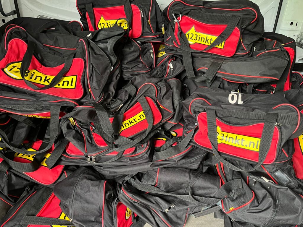 Sportkleding en -tassen uit Delden – Stichting Corantijn