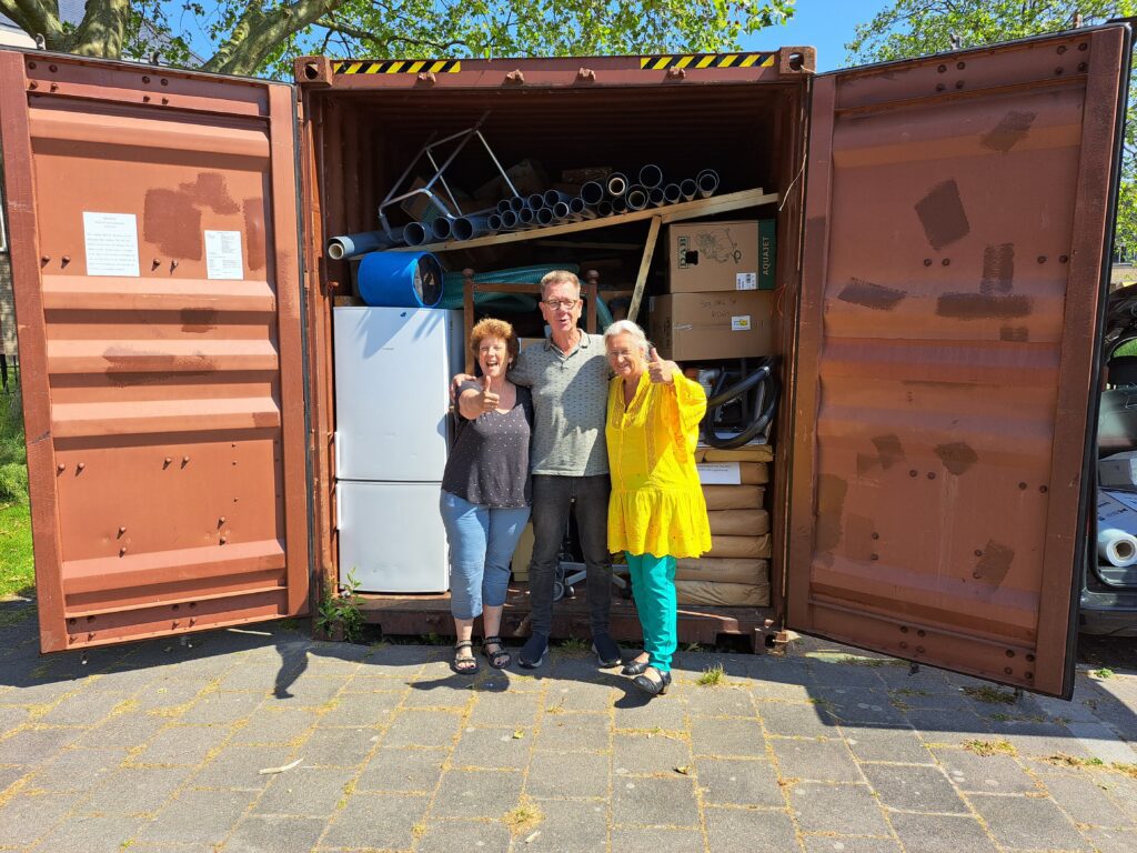 Container nummer 3/2023 in Suriname – Stichting Corantijn