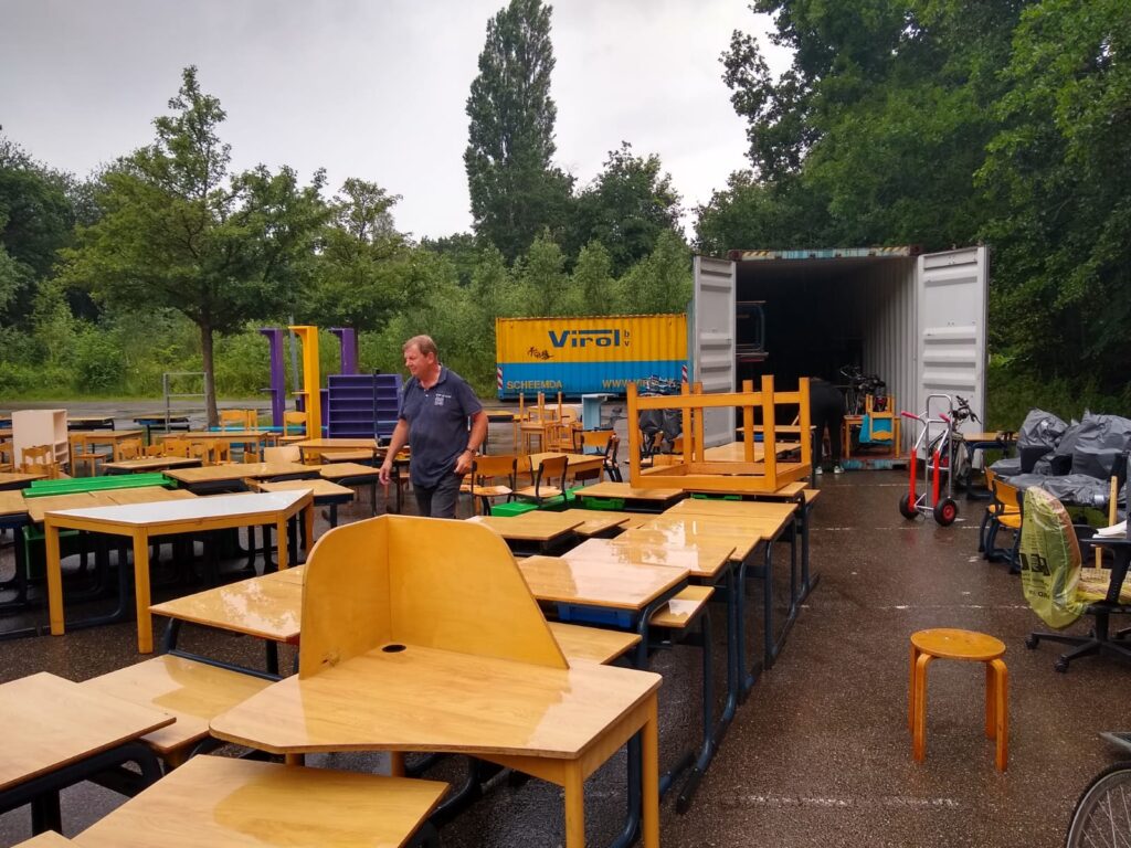 Peter Petersenschool geeft onderwijs een boost – Stichting Corantijn