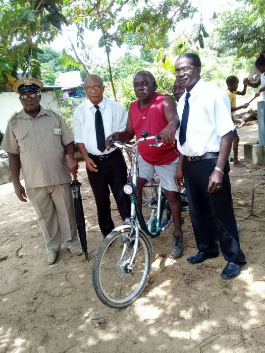 Directe persoonlijke hulp: driewieler – Stichting Corantijn