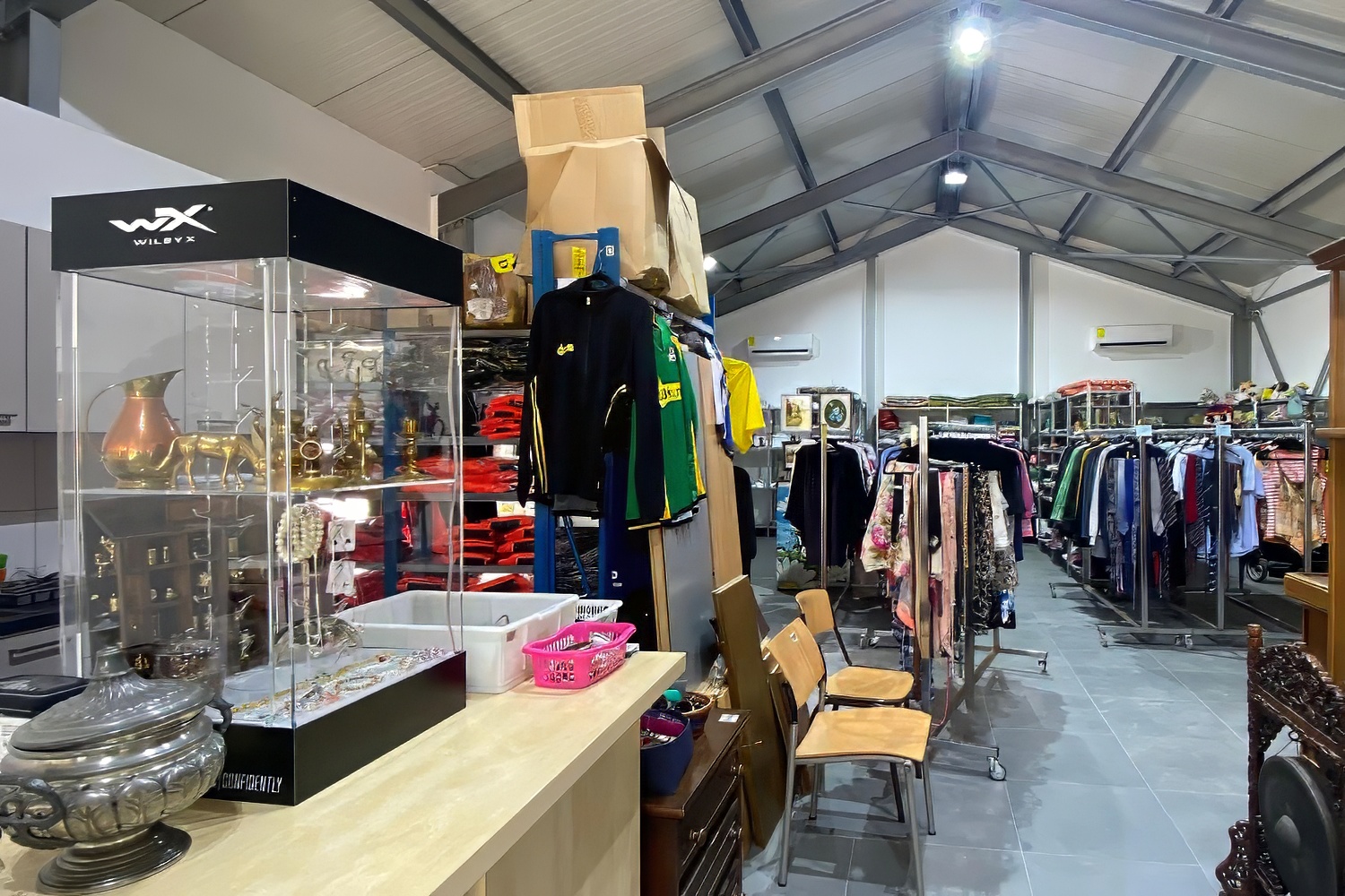 Bargains, sustainability, and community