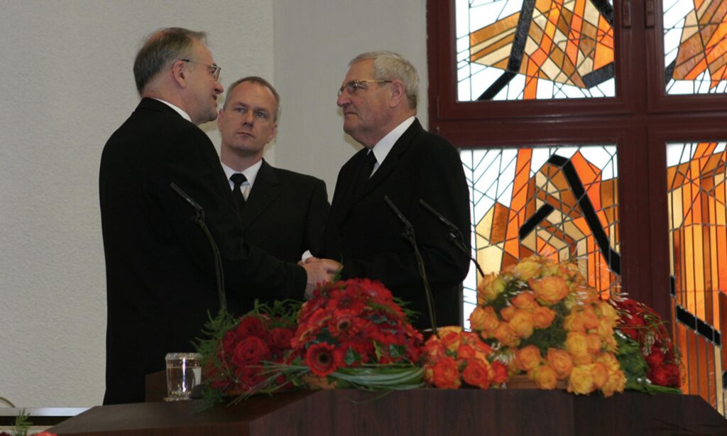 Abschied von Bezirksapostel Michael Ehrich                        Alle Meldungen anzeigen