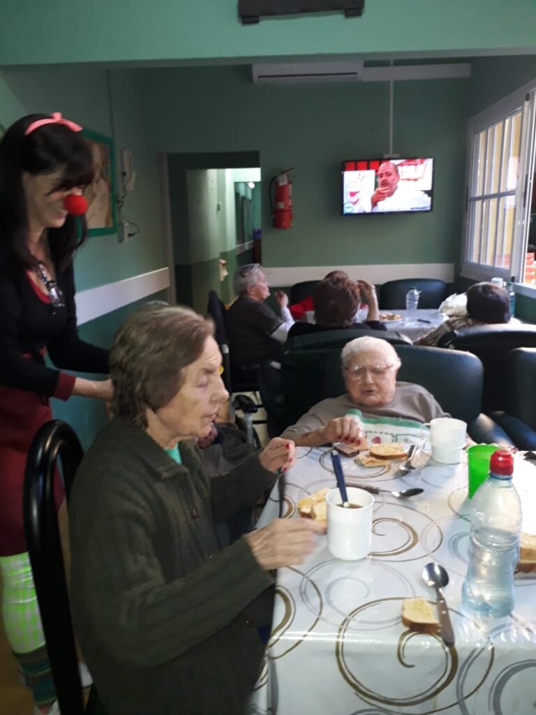 Jornada de Primavera con los Abuelos en el Hogar Geriátrico de Beba