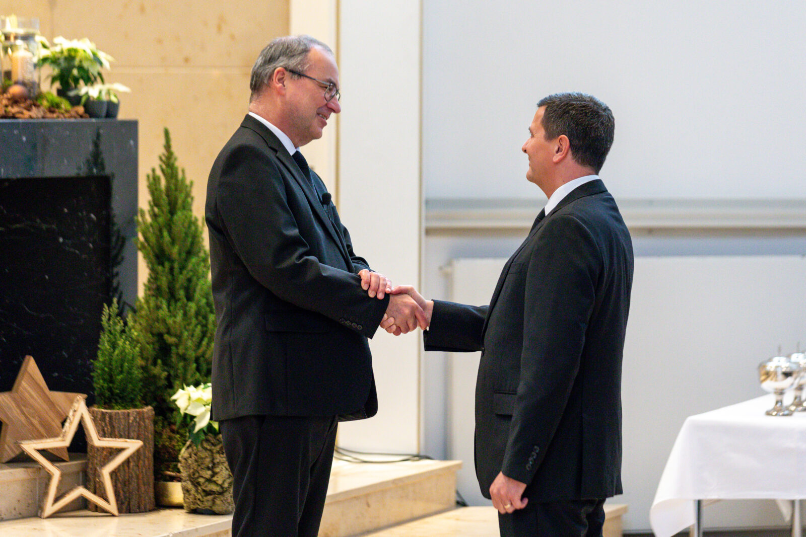 New beginnings and farewells: changes in the circle of Apostles