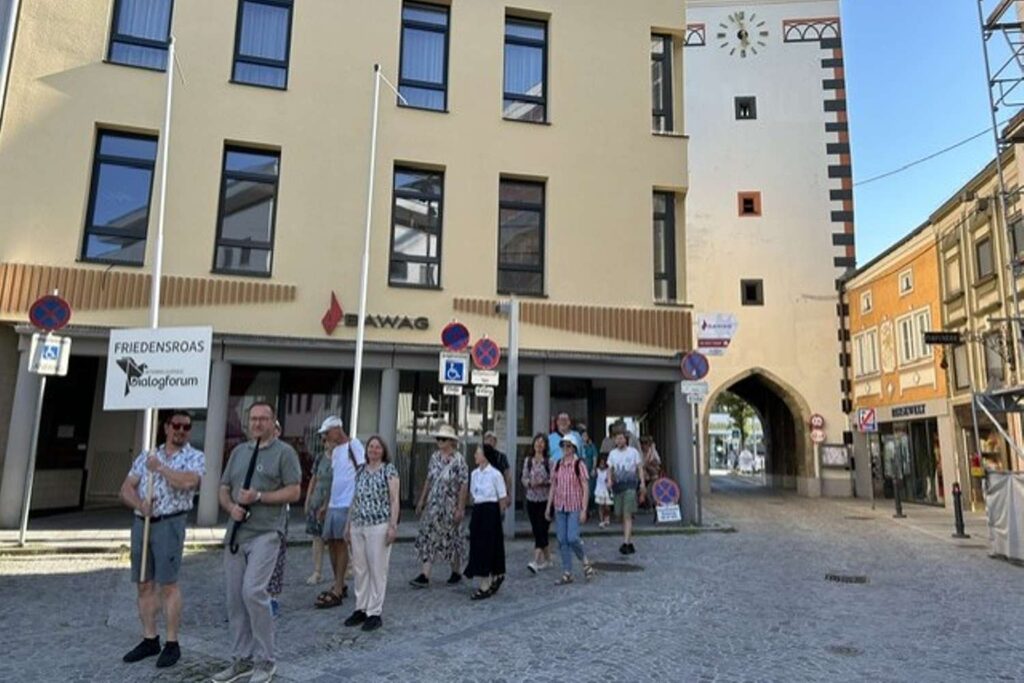 Miteinander auf dem Weg – «Friedensroas» in Vöcklabruck