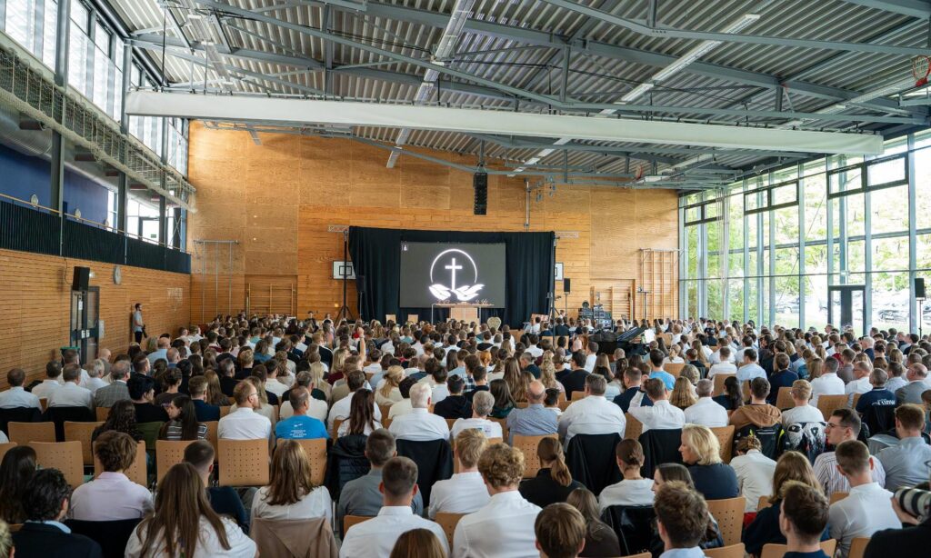 Jugendtag im Apostelbereich Stuttgart                        Alle Meldungen anzeigen