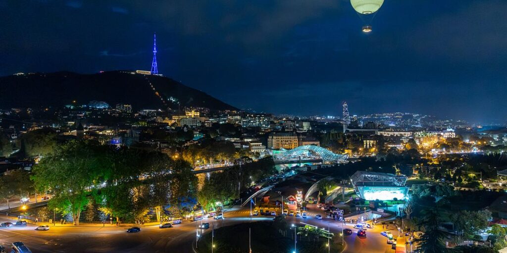 Reise in den Kaukasus:    Bezirksapostel in Wanadsor und Tiflis